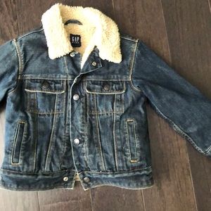 Gap jean jacket with sheepskin lining